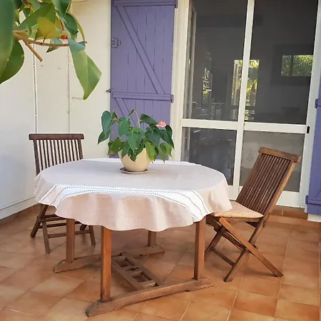 Les Deux Pins Apartment Saintes-Maries-de-la-Mer Exterior photo